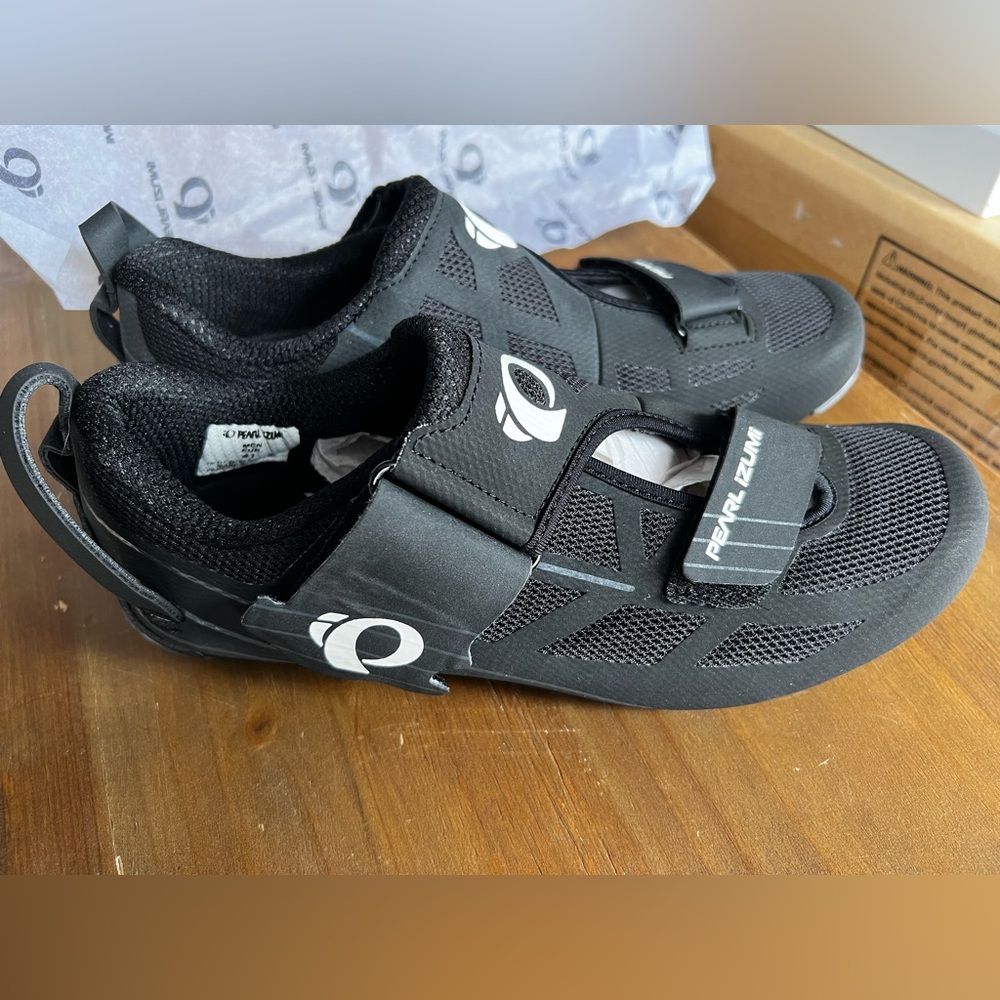 Pearl Izumi Tri Fly Select V6 cycling shoes